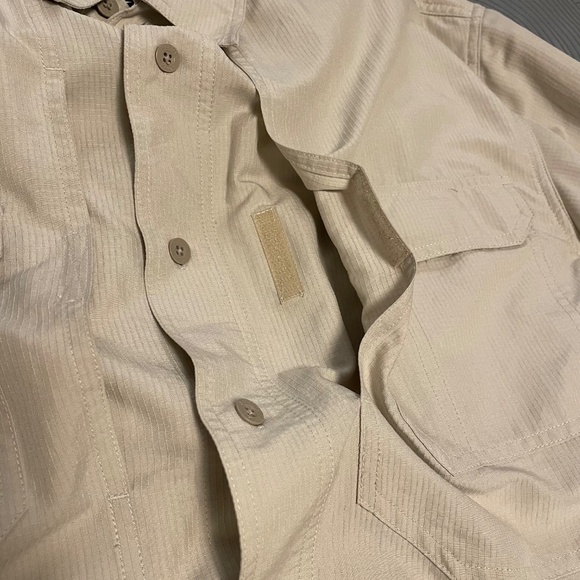 Men’s Royal Robbin’s Travel Shirt - Picture 9 of 13